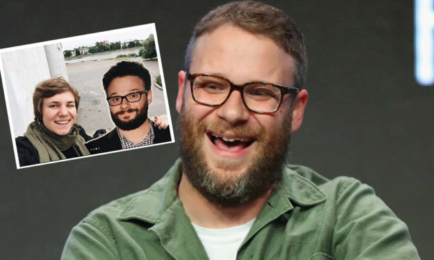 Esta mujer viajando con un Seth Rogen de cartón es increíble