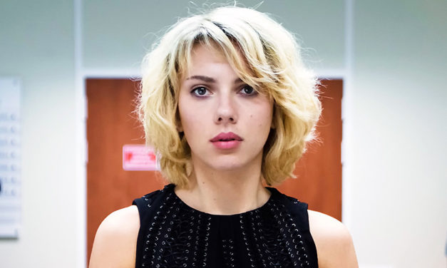 La gente no está aprobando a ScarJo como hombre trans