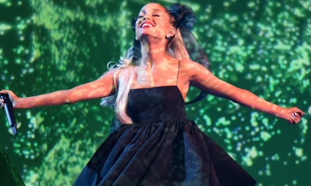 Ésta es la qué Ariana Grande cantará en los 15 de Wicked